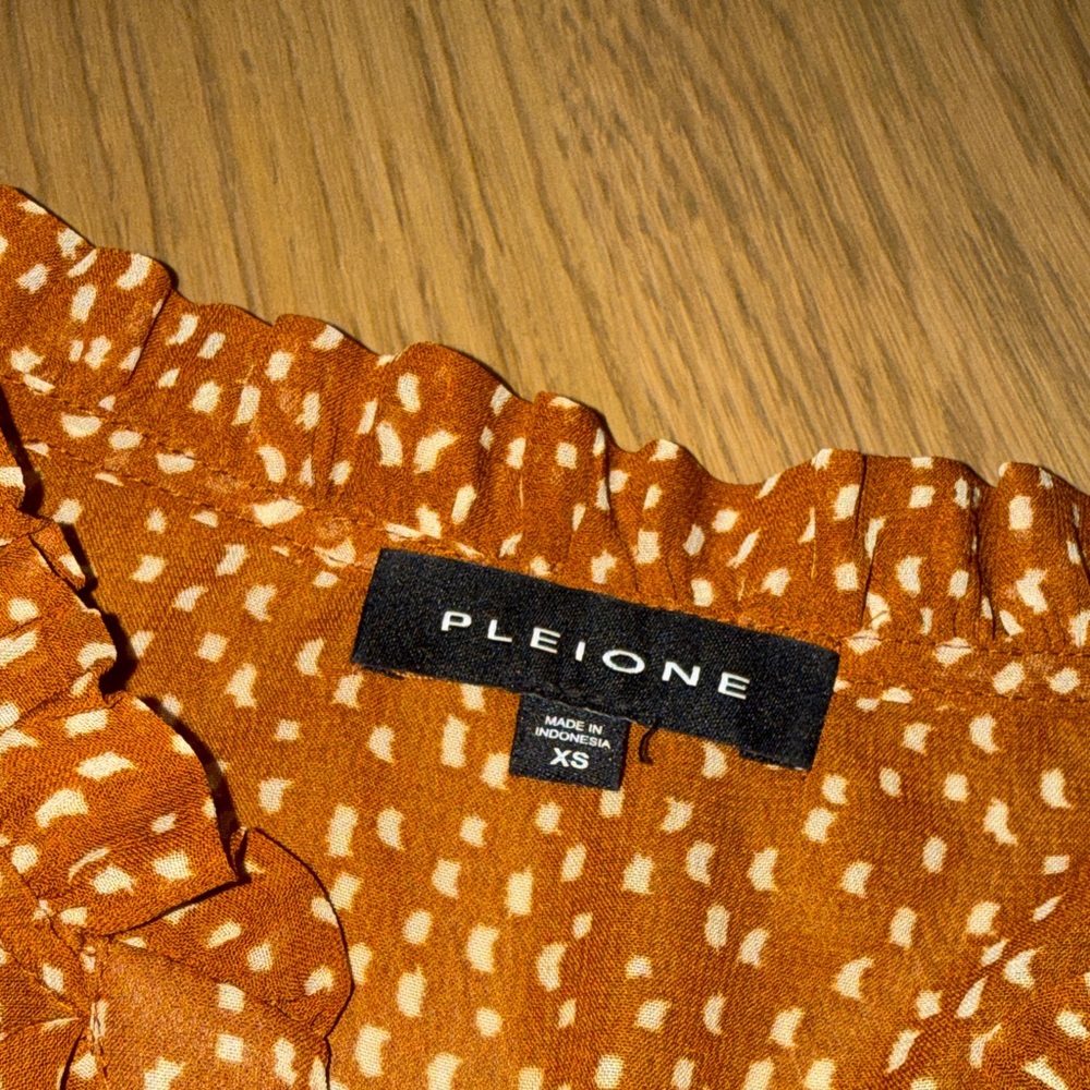 Pleione Brown Patterned Ruffle Blouse - Picture 2 of 2